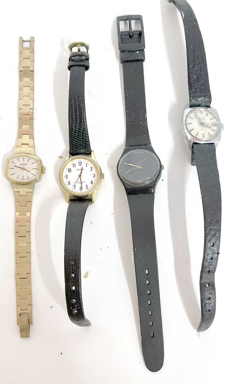 Mixed lot of four ladies wristwatches, these include makes such as Sekonda, Roma, Avia and Swatch ( - Image 3 of 4