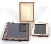 Hallmarked silver photograph frame of rectangular form with an arched top, Chester assay, easel