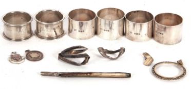 Mixed Lot: Including a heavy set of four plain cylindrical napkin rings, weighable silver 262 gms