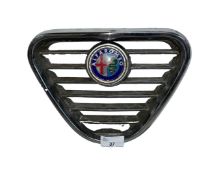 Alpha Romeo radiator grill