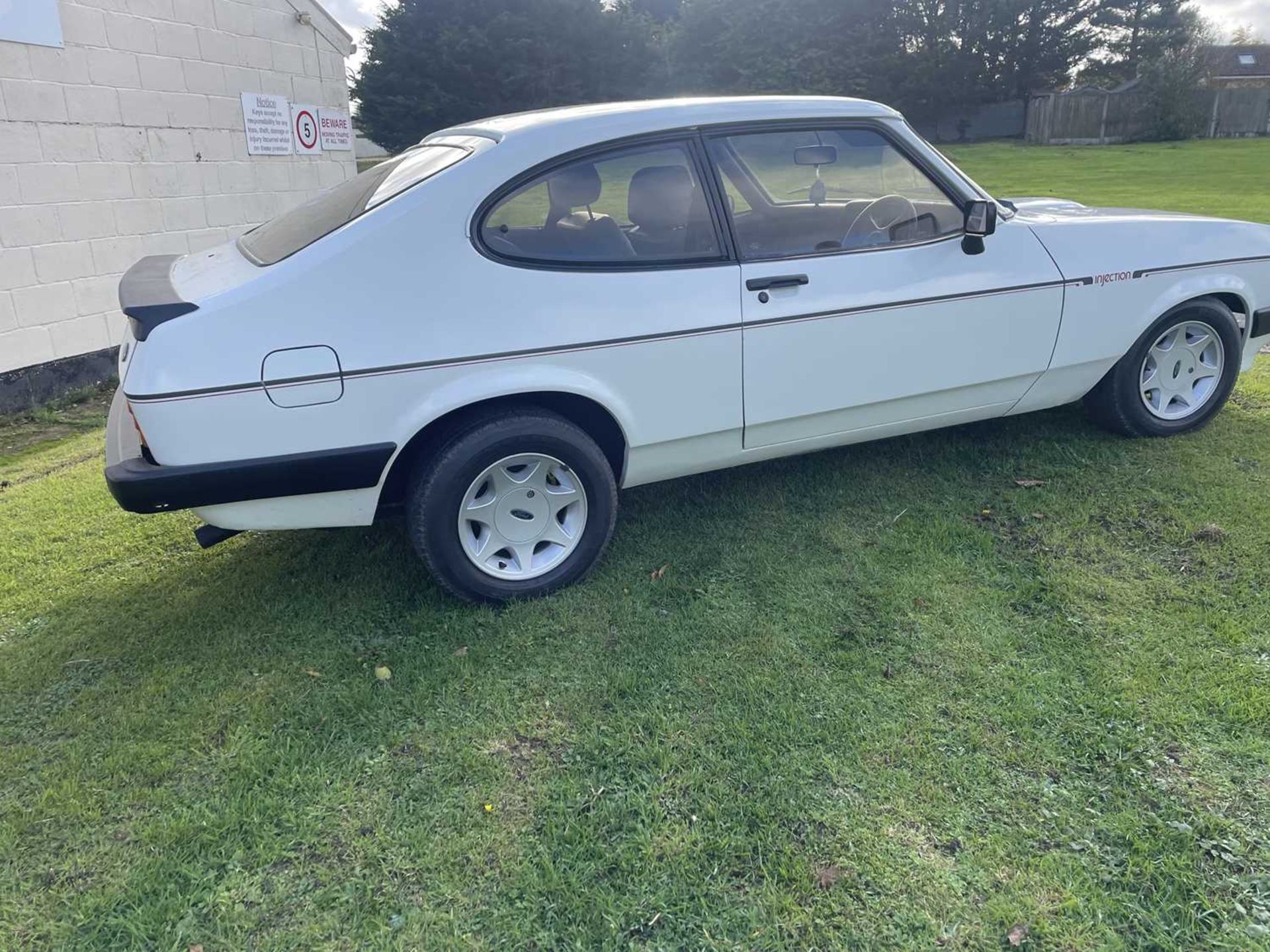 1984 Ford Capri 2.8 Injection - Image 2 of 6