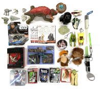 A mixed lot of Star Wars collectibles and toys, to include: - Boxed Hasbro Republic Starship,