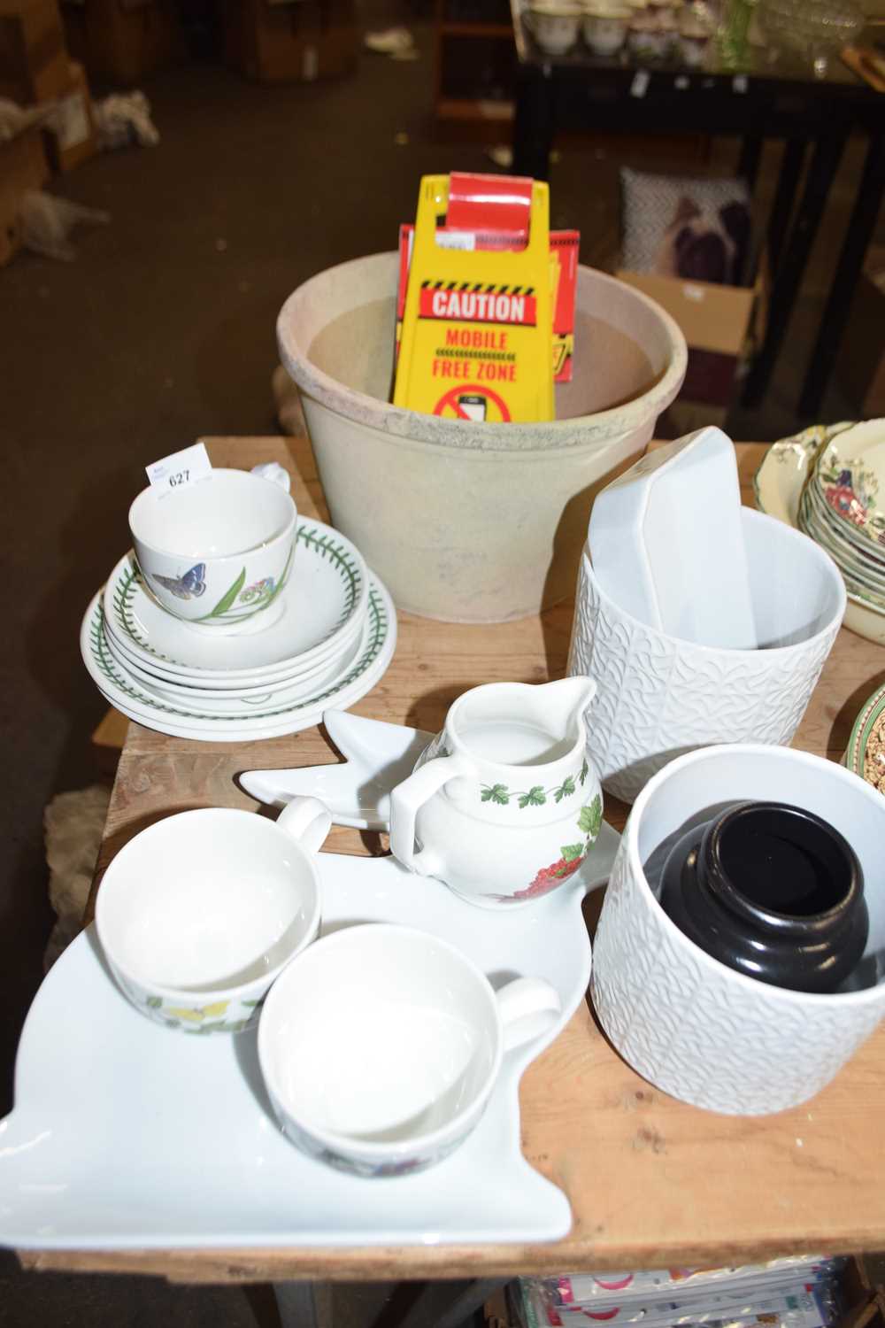Mixed Lot: Assorted ceramics to include Portmeirion