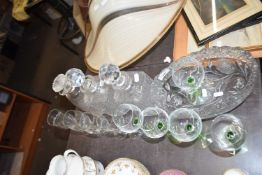 Mixed Lot: Decanters, drinking glasses, glass bowl etc