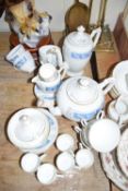 Quantity of Coalport Beverly pattern tea and coffee wares