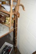 Mixed Lot: Various assorted walking sticks