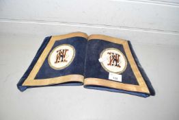 Pair of epaulettes with enamelled detail