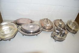 Mixed Lot: Various silver plated serving dishes
