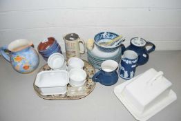 Mixed Lot: Various assorted modern kitchen ceramics, Jasper Ware jug, small meat plate etc
