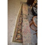 Large 20th Century floral patterned floor rug
