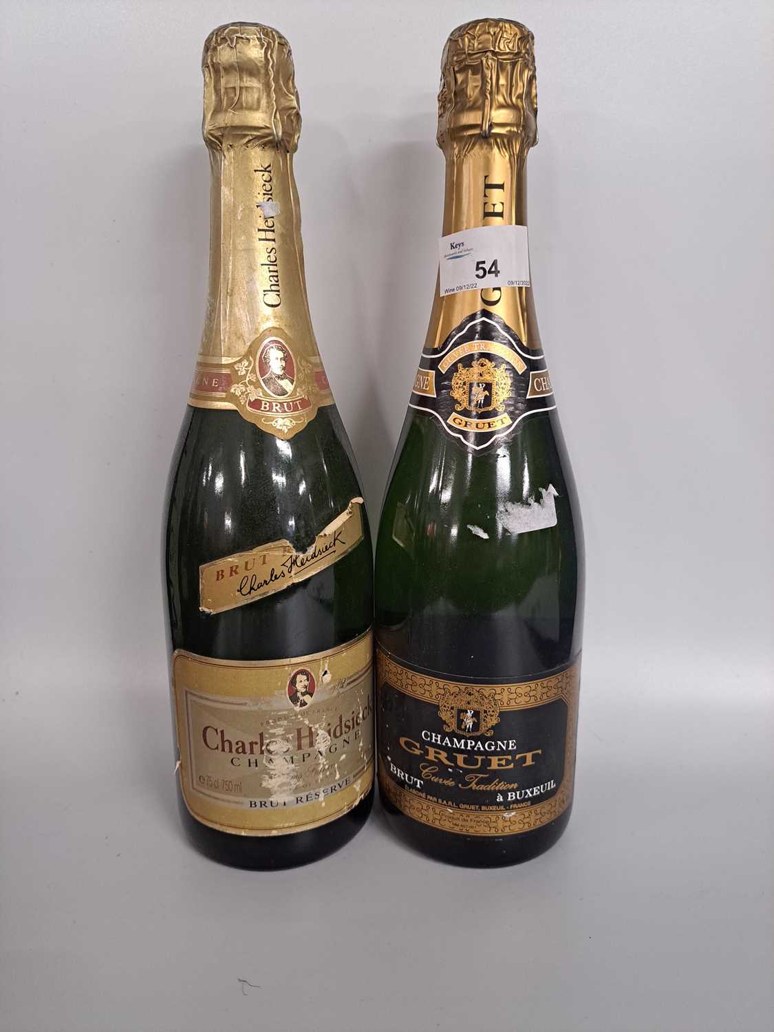 1 Bt NV Charles Heidsiek Brut Reserve Champagne, 1 Bt NV Gruet Champagne (2)Qty: 2