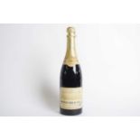One bottle HP Bulmer Ltd, Hereford, 1969 Champagne Cider De Luxe, 25fl oz