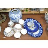 A quantity of Royal Vale tea wares and a modern Chinese blue and white jar, a blue and white meat