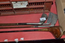 Mixed Lot: Four vintage golf clubs examples marked R.Kelly Phantom