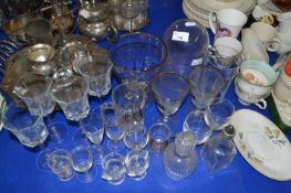 Mixed Lot: Various assorted drinking glasses etc