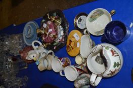 Mixed Lot: Various assorted ceramics to include Wedgwood, Jasper Wares, novelty teapot etc