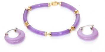 Mixed Lot: Modern lavender jade bracelet stamped 14k and 585 together with a pair of lavender jade