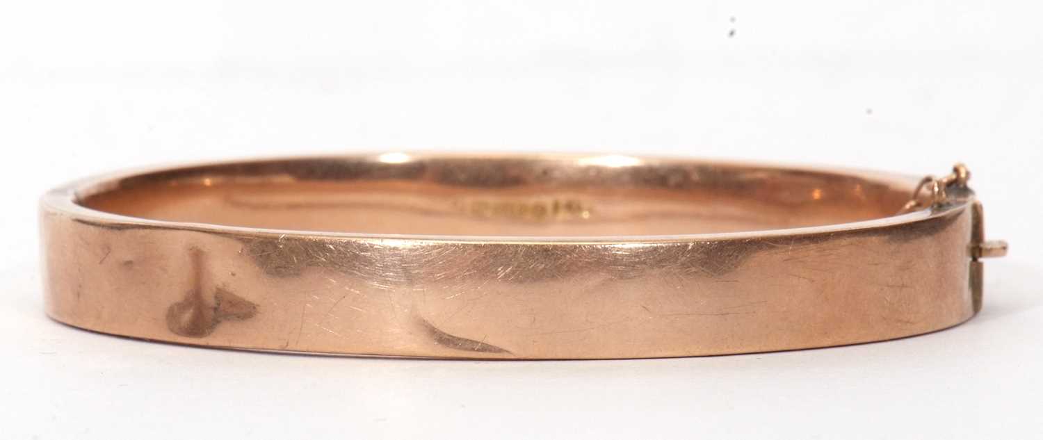 9ct hinged bracelet, the top section chased and engraved with a foliate design, hallmarked for - Image 2 of 5