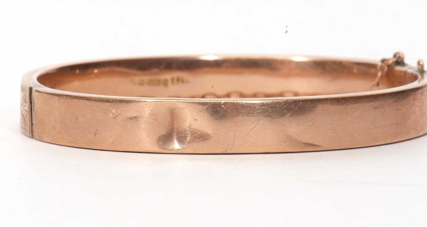 9ct hinged bracelet, the top section chased and engraved with a foliate design, hallmarked for - Image 3 of 5