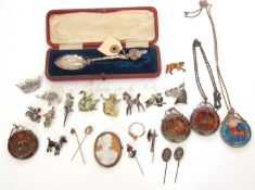 Mixed lot to include a vintage shell cameo brooch, a cased silver Westminster Abbey spoon, various