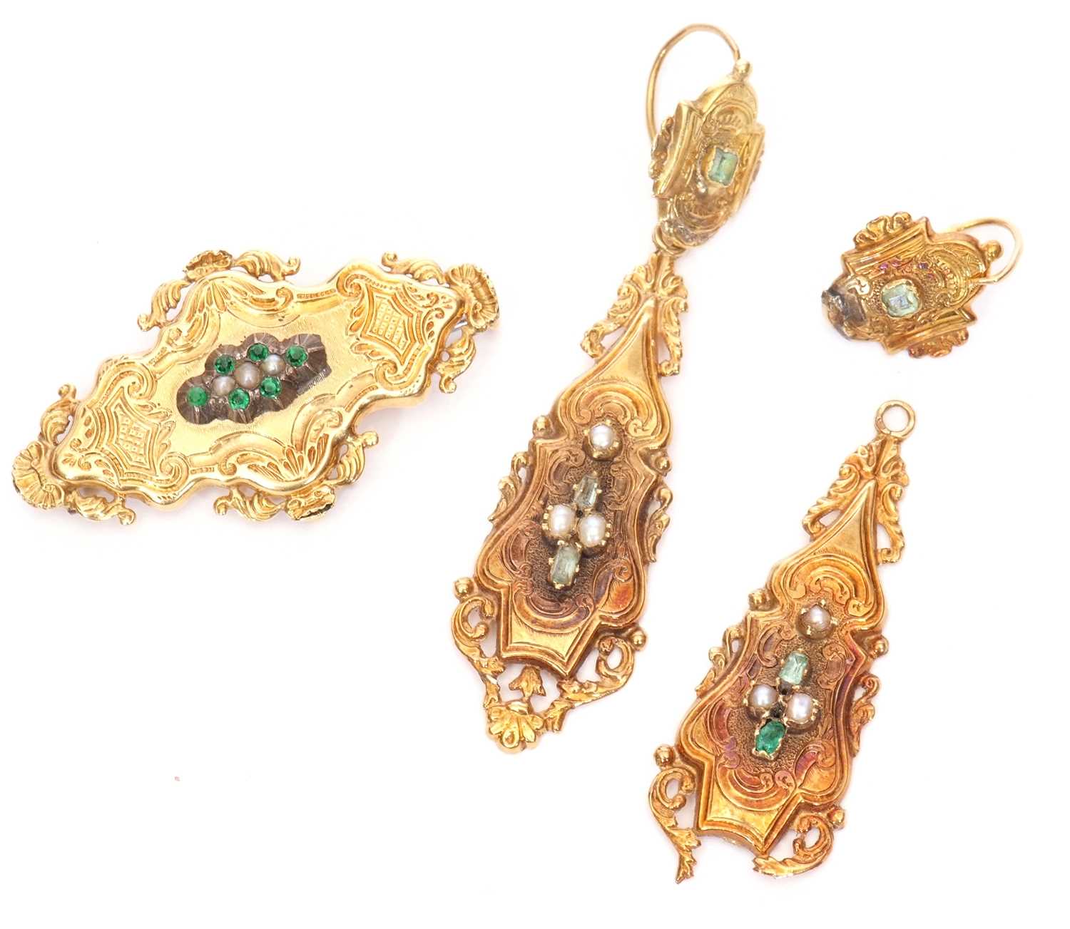 Mixed Lot: A pair of yellow metal pendant earrings set with seed pearls and green stones (a/f)