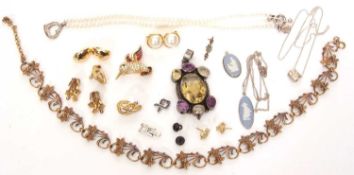 Mixed lot to include a 925 coloured stone pendant, Wedgwood pendant, earrings etc