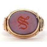 Victorian 15ct gold Intaglio Sardonyx signet ring engraved with initials in a cut down buckle design