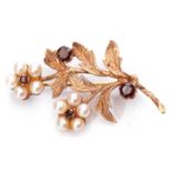 9ct gold garnet and seed pearl floral spray brooch, 4cm long, g/w 4.7 gms