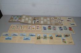 Mixed Lot: Albums cigarette cards