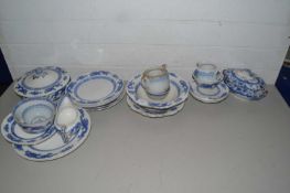 Mixed Lot: Various blue and white dinner wares, Cauldon