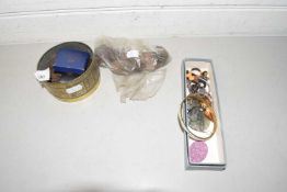 Mixed Lot: Various assorted coinage, costume jewellery etc