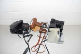 Mixed Lot: Various assorted cameras to include a Canon AV-1 and others (4)