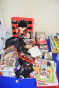 Large Mixed Lot: Various Beano Dennis the Menace collectables, mainly modern to include postcards,