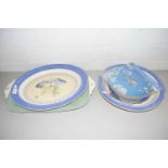 Mixed Lot: Modern Wedgwood serving dishes in the Sarah's Garden pattern together with a quantity