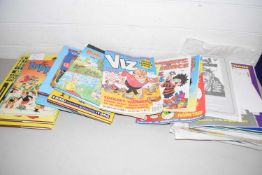Mixed Lot: Various books and ephemera to include Hamer auctions catalogue, Topper annuals, Beano I-