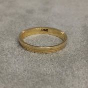 14ct gold wedding band size approx. L