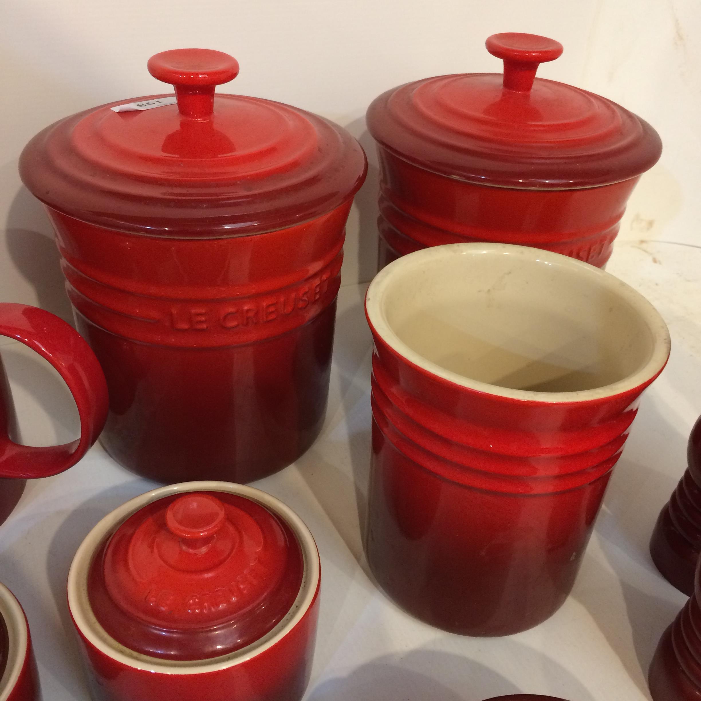 Quantity of Red Le Creuset - Image 5 of 10