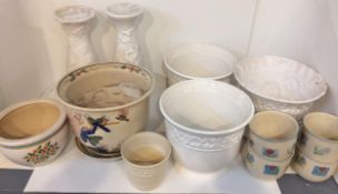 Quantity of various pots