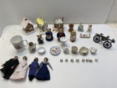 Quantity of China to include collectors items: set of 4 Wade Goldilocks and the 3 bears , Thimbles -