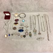 Quantity of silver jewellery and other jewellery
