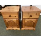 Pair modern pine bedside tables, 43cmW x 62cmH x 44cmd