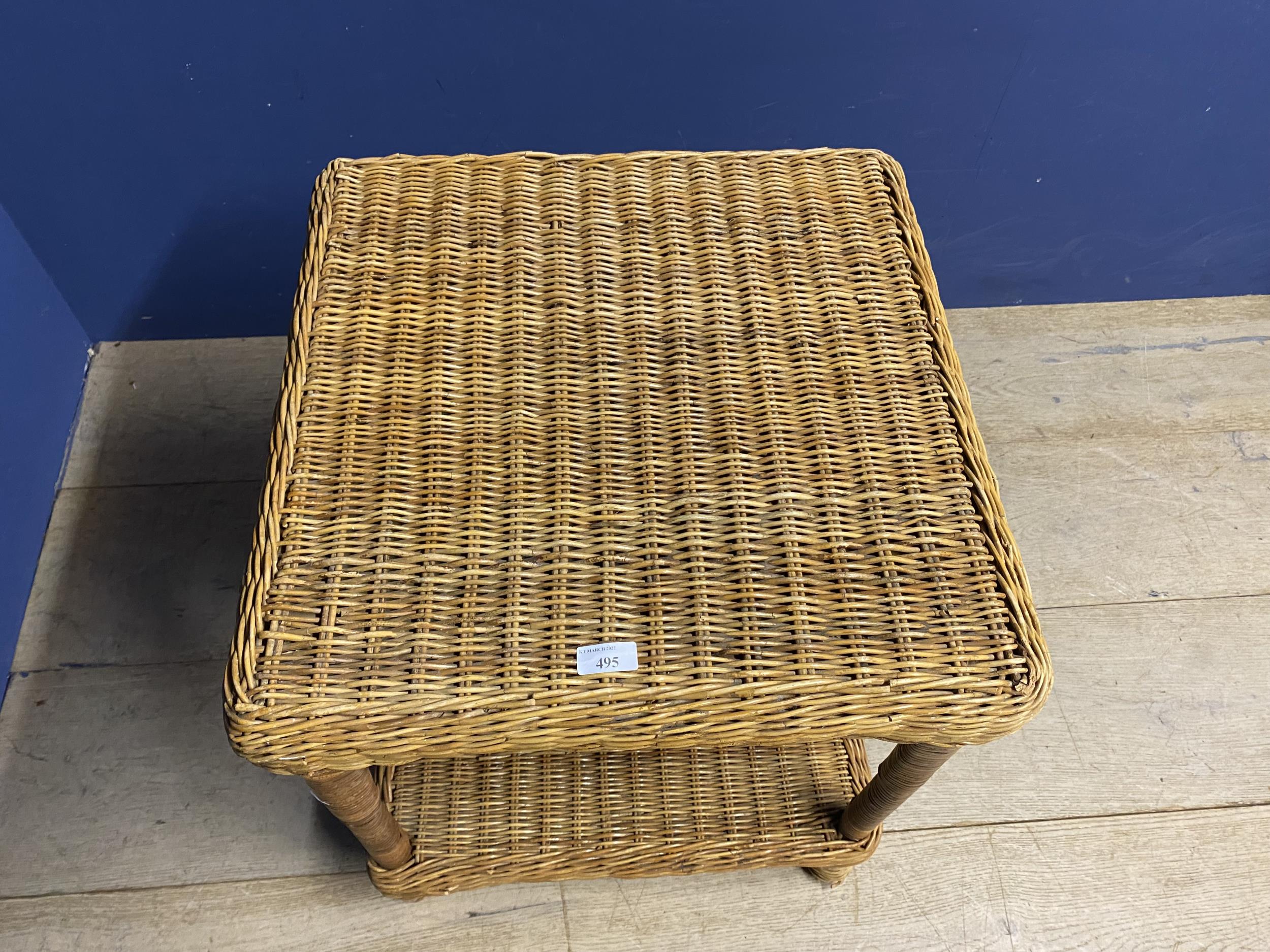 A wicker 2 tiered side table - Image 2 of 2