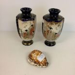 1910 Pair of satsumas vases ( damaged) and shell with unmarked white metal lid