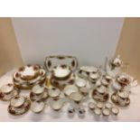 Royal Albert Bone China England, Old Country Roses dinner service and tea, see images for details