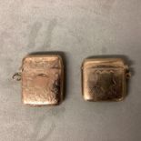 Two 9ct gold vesta cases each with chased decoration, 37.2g