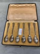 Boxed set of sterling silver coffee spoons, together with 4 desert spoons by Walker and Hall, and