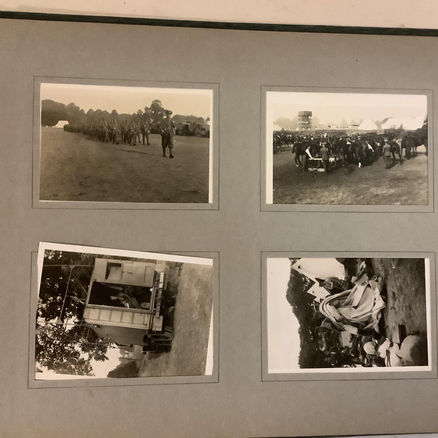 An album of black and white photos, including 1930s military photos, of soldiers, and horses, many - Bild 13 aus 13