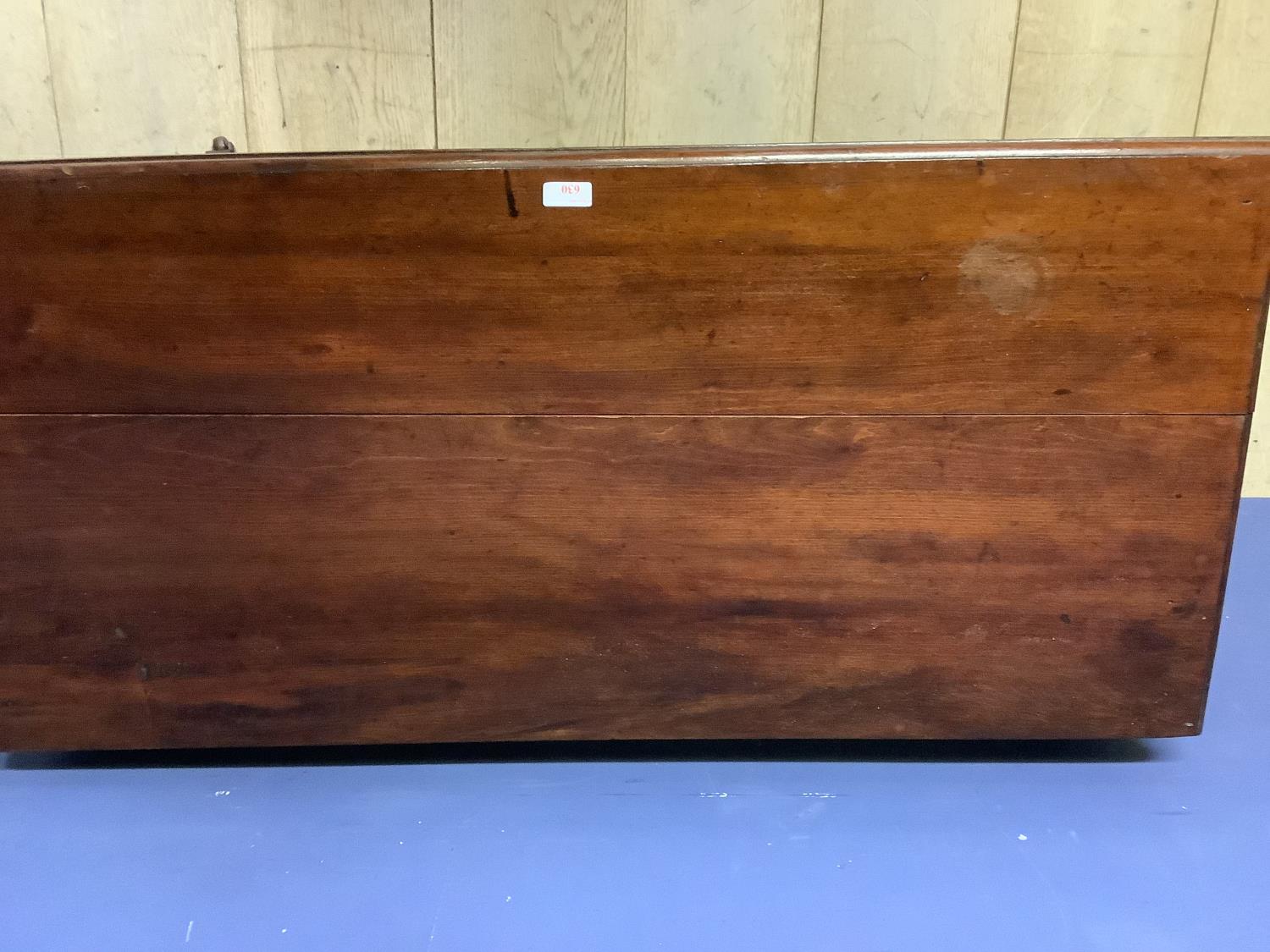 Small satinwood and inlaid writing desk, with tapered legs to castors and an inset tooled red - Image 2 of 6