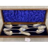 A set of 6 Georgian Scottish Sterling silver spoons by Alexander Henderson 1792, Edinburgh, 432g