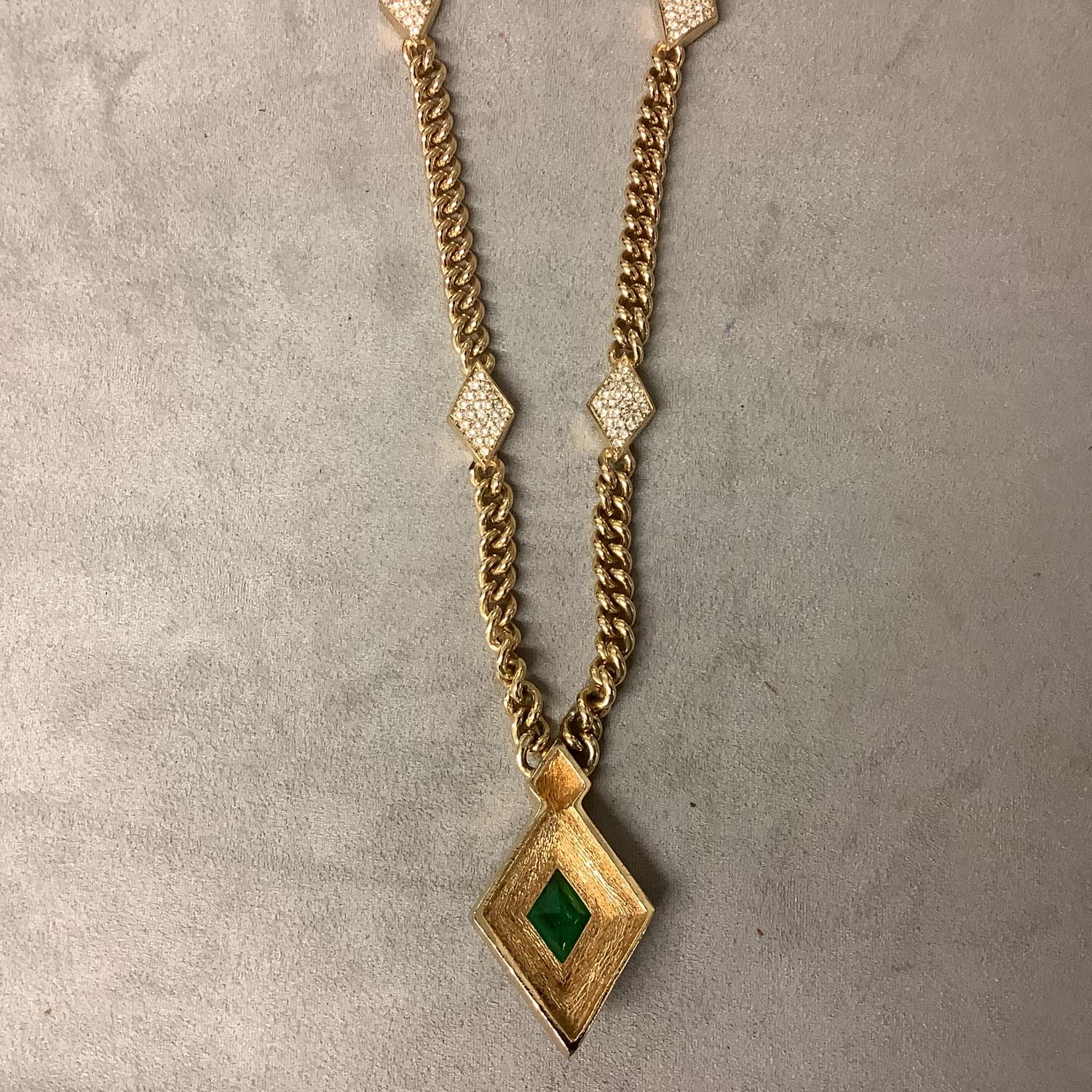 A Henkel and Grosse (Dior) 1970s vintage couture necklace, yellow metal with emerald colour paste - Image 4 of 5